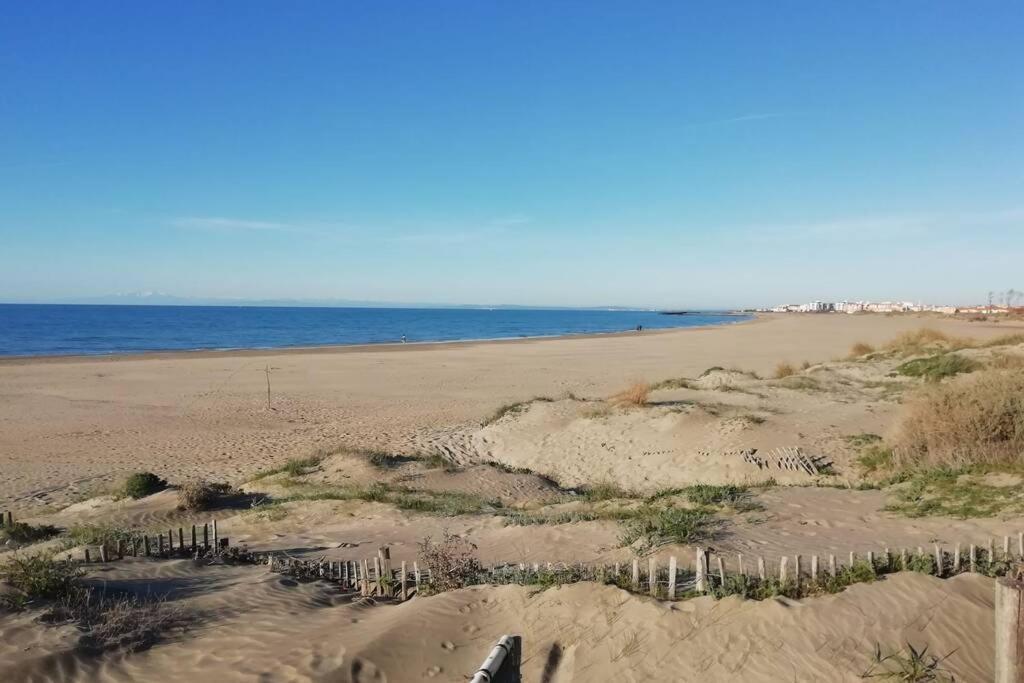 Tres Beau Studio Cabine آجد المظهر الخارجي الصورة